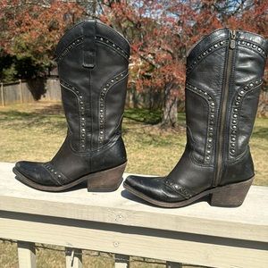 Liberty Black Cowgirl Boots